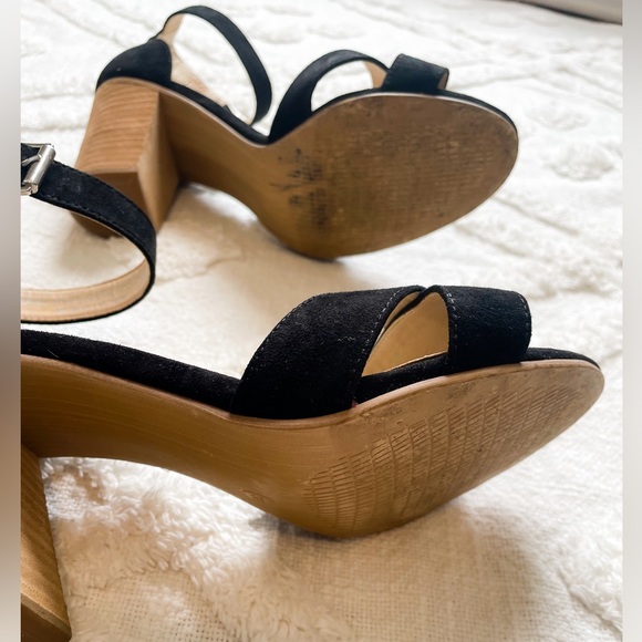 Steve Madden, chunky heel black sandals with cross toe, women’s size 7.5 - Picture 5 of 11